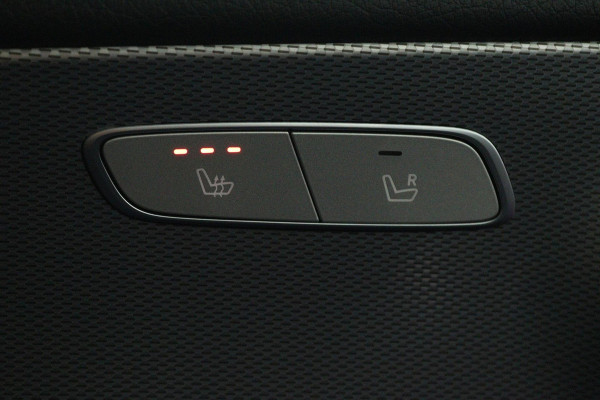 Mercedes-Benz E-Klasse 200 Business (SFEERVERLICHTING STOELVERWARMING, NAVIGATIE, CRUISE CONTROL, PARKEERSENSOREN) Mercedes-Benz E-Klasse 200 Business (SFEERVERLICHTING STOELVERWARMING, NAVIGATIE, CRUISE CONTROL, PARKEERSENSOREN)