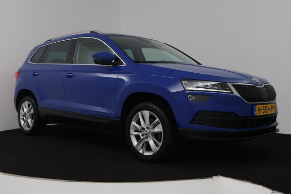 Škoda Karoq 1.5 TSI ACT Business Edition (TREKHAAK, STOELVERVARMING, ACHTERUITIJCAMERA, SFEERVERLICHTING, , NAVIGATIE, CAMERA)