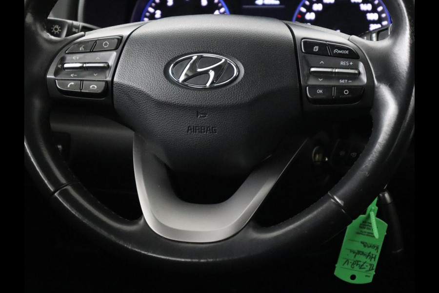 Hyundai Kona 1.0T Comfort | Camera | Carplay | Navigatie | Cruise control | Climate control | Parkeerhulp | DAB | 16'' lichtmetalen velgen
