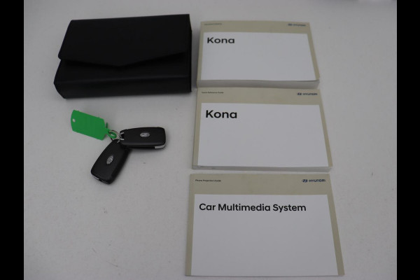 Hyundai Kona 1.0T Comfort | Camera | Carplay | Navigatie | Cruise control | Climate control | Parkeerhulp | DAB | 16'' lichtmetalen velgen