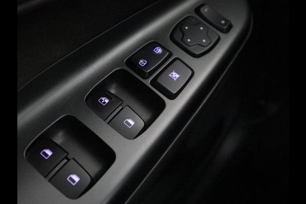Hyundai Kona 1.0T Comfort | Camera | Carplay | Navigatie | Cruise control | Climate control | Parkeerhulp | DAB | 16'' lichtmetalen velgen