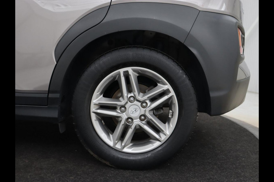 Hyundai Kona 1.0T Comfort | Camera | Carplay | Navigatie | Cruise control | Climate control | Parkeerhulp | DAB | 16'' lichtmetalen velgen