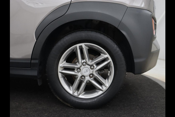 Hyundai Kona 1.0T Comfort | Camera | Carplay | Navigatie | Cruise control | Climate control | Parkeerhulp | DAB | 16'' lichtmetalen velgen