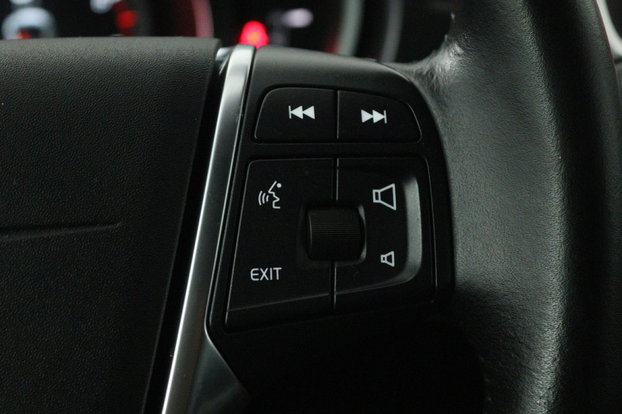 Volvo V40 1.5 T2 Nordic+ (TREKHAAK, AUTOMAAT, STOELVERWARMING, NAVIGATIE, CRUISE CONTROL, PARKEERSENSOREN) Volvo V40 1.5 T2 Nordic+ (TREKHAAK, AUTOMAAT, STOELVERWARMING, NAVIGATIE, CRUISE CONTROL, PARKEERSENSOREN)