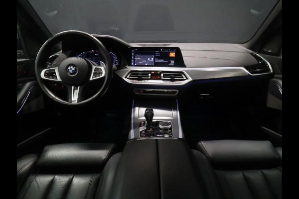BMW X5 xDrive45e High Executive [SCHUIFKANTELDAK, TREKHAAK INKLAPBAAR, MEMORY SEATS, HARMAN/KARDON, APPLE CARPLAY, ANDROID, 360 CAMERA, HEAD-UP, STUURVERWARMING, STOELVERWARMING, ADAPTIVE CRUISE, VOL LEDER, NIEUWSTAAT]