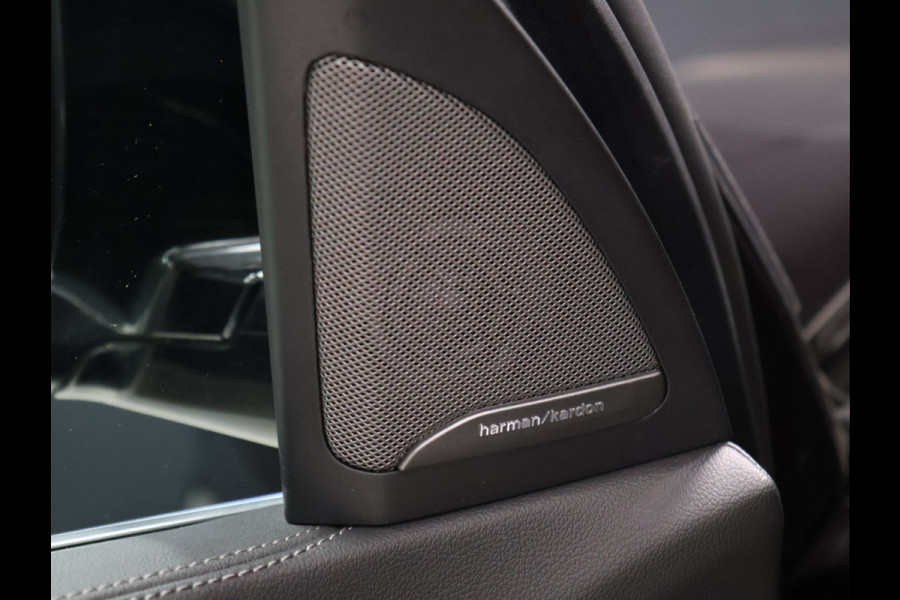 BMW X5 xDrive45e High Executive [SCHUIFKANTELDAK, TREKHAAK INKLAPBAAR, MEMORY SEATS, HARMAN/KARDON, APPLE CARPLAY, ANDROID, 360 CAMERA, HEAD-UP, STUURVERWARMING, STOELVERWARMING, ADAPTIVE CRUISE, VOL LEDER, NIEUWSTAAT]