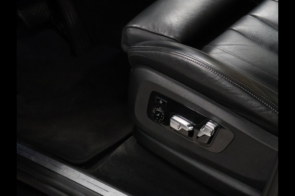 BMW X5 xDrive45e High Executive [SCHUIFKANTELDAK, TREKHAAK INKLAPBAAR, MEMORY SEATS, HARMAN/KARDON, APPLE CARPLAY, ANDROID, 360 CAMERA, HEAD-UP, STUURVERWARMING, STOELVERWARMING, ADAPTIVE CRUISE, VOL LEDER, NIEUWSTAAT]