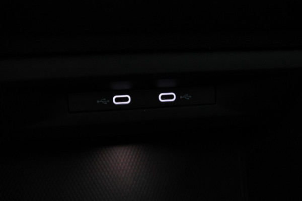 Volkswagen GOLF Variant 1.0 eTSI Life Business 110pk, Automaat, Apple carplay, Climate, Volkswagen GOLF Variant 1.0 eTSI Life Business 110pk, Automaat, Apple carplay, Climate,