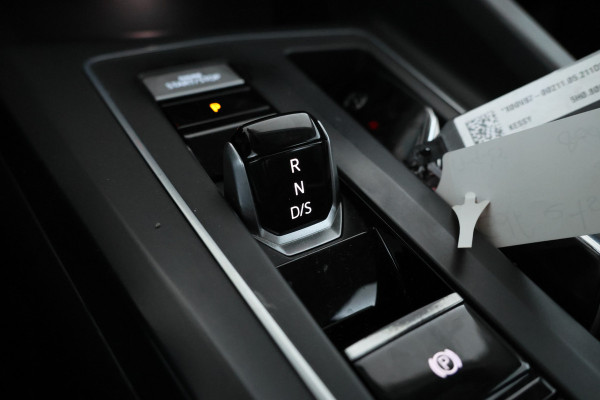 Volkswagen GOLF Variant 1.0 eTSI Life Business 110pk, Automaat, Apple carplay, Climate, Volkswagen GOLF Variant 1.0 eTSI Life Business 110pk, Automaat, Apple carplay, Climate,