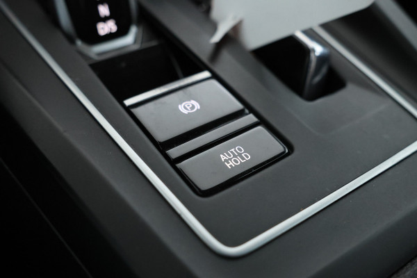 Volkswagen GOLF Variant 1.0 eTSI Life Business 110pk, Automaat, Apple carplay, Climate, Volkswagen GOLF Variant 1.0 eTSI Life Business 110pk, Automaat, Apple carplay, Climate,