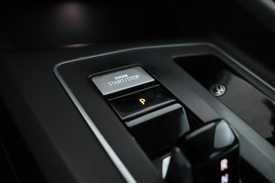 Volkswagen GOLF Variant 1.0 eTSI Life Business 110pk, Automaat, Apple carplay, Climate, Volkswagen GOLF Variant 1.0 eTSI Life Business 110pk, Automaat, Apple carplay, Climate,