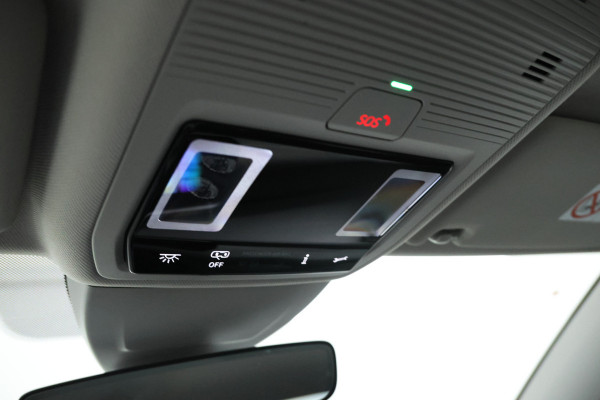 Volkswagen GOLF Variant 1.0 eTSI Life Business 110pk, Automaat, Apple carplay, Climate, Volkswagen GOLF Variant 1.0 eTSI Life Business 110pk, Automaat, Apple carplay, Climate,