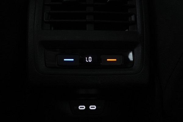 Volkswagen GOLF Variant 1.0 eTSI Life Business 110pk, Automaat, Apple carplay, Climate, Volkswagen GOLF Variant 1.0 eTSI Life Business 110pk, Automaat, Apple carplay, Climate,