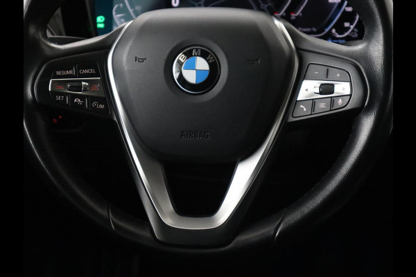 BMW 3-serie 330e Sport Line | Adaptive cruise | Stoelverwarming | Sportstoelen | Carplay | Sfeerverlichting | Live Cockpit | Navigatie | Half leder | DAB | Climate control | PHEV | Plug In BMW 3-serie 330e Sport Line | Adaptive cruise | Stoelverwarming | Sportstoelen | Carplay | Sfeerverlichting | Live Cockpit | Navigatie | Half leder | DAB | Climate control | PHEV | Plug In