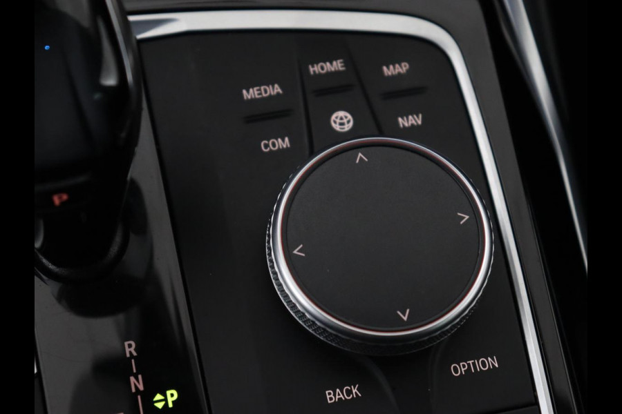 BMW 3-serie 330e Sport Line | Adaptive cruise | Stoelverwarming | Sportstoelen | Carplay | Sfeerverlichting | Live Cockpit | Navigatie | Half leder | DAB | Climate control | PHEV | Plug In BMW 3-serie 330e Sport Line | Adaptive cruise | Stoelverwarming | Sportstoelen | Carplay | Sfeerverlichting | Live Cockpit | Navigatie | Half leder | DAB | Climate control | PHEV | Plug In