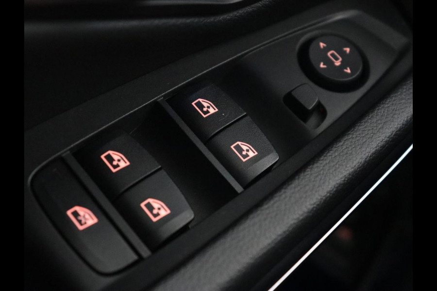BMW 3-serie 330e Sport Line | Adaptive cruise | Stoelverwarming | Sportstoelen | Carplay | Sfeerverlichting | Live Cockpit | Navigatie | Half leder | DAB | Climate control | PHEV | Plug In BMW 3-serie 330e Sport Line | Adaptive cruise | Stoelverwarming | Sportstoelen | Carplay | Sfeerverlichting | Live Cockpit | Navigatie | Half leder | DAB | Climate control | PHEV | Plug In