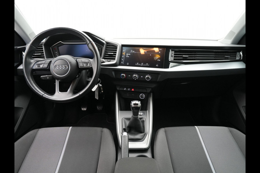 Audi A1 Sportback 30 TFSI 115pk epic Navigatie Pdc Led Cruise 112 Audi A1 Sportback 30 TFSI 115pk epic Navigatie Pdc Led Cruise 112