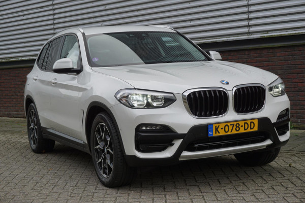 BMW X3 xDrive20i Executive Edition/Leer/Trekhaak/19Inch. /Dealeronderhouden.