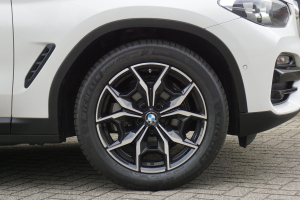 BMW X3 xDrive20i Executive Edition/Leer/Trekhaak/19Inch. /Dealeronderhouden.
