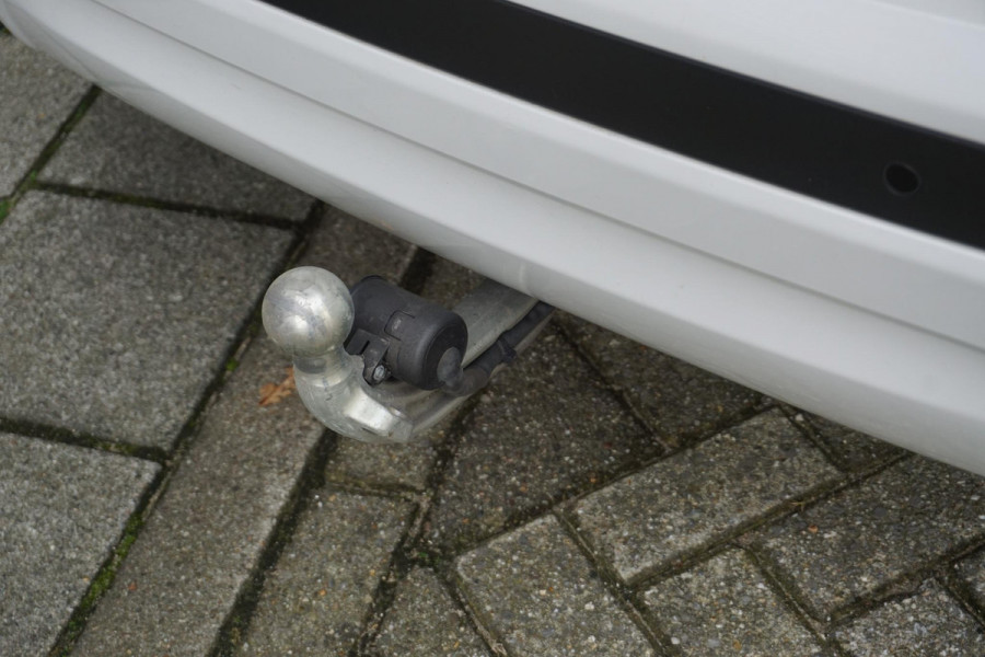 BMW X3 xDrive20i Executive Edition/Leer/Trekhaak/19Inch. /Dealeronderhouden.