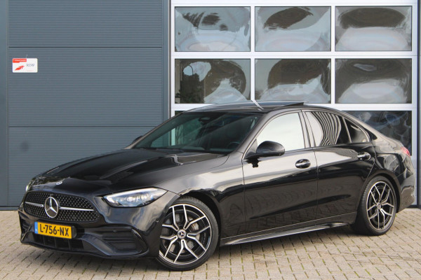Mercedes-Benz C-Klasse 200 AMG Night | Pano | 360 | Memory | 19'' | Sfeerverlichting Mercedes-Benz C-Klasse 200 AMG Night | Pano | 360 | Memory | 19'' | Sfeerverlichting