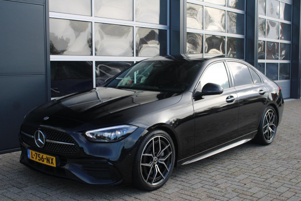 Mercedes-Benz C-Klasse 200 AMG Night | Pano | 360 | Memory | 19'' | Sfeerverlichting Mercedes-Benz C-Klasse 200 AMG Night | Pano | 360 | Memory | 19'' | Sfeerverlichting