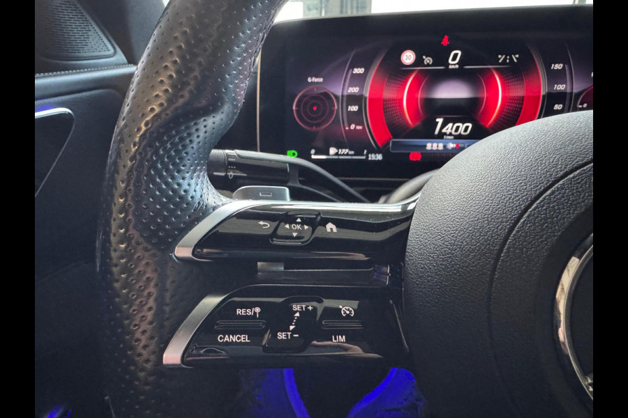 Mercedes-Benz C-Klasse 200 AMG Night | Pano | 360 | Memory | 19'' | Sfeerverlichting Mercedes-Benz C-Klasse 200 AMG Night | Pano | 360 | Memory | 19'' | Sfeerverlichting