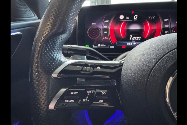 Mercedes-Benz C-Klasse 200 AMG Night | Pano | 360 | Memory | 19'' | Sfeerverlichting Mercedes-Benz C-Klasse 200 AMG Night | Pano | 360 | Memory | 19'' | Sfeerverlichting