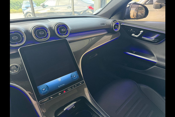 Mercedes-Benz C-Klasse 200 AMG Night | Pano | 360 | Memory | 19'' | Sfeerverlichting Mercedes-Benz C-Klasse 200 AMG Night | Pano | 360 | Memory | 19'' | Sfeerverlichting