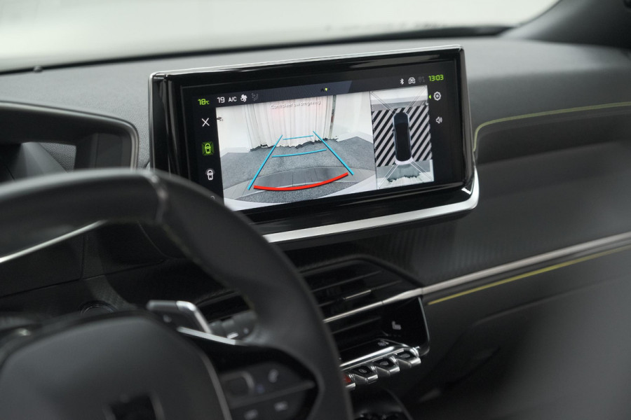 Peugeot 2008 PureTech 130 EAT8 GT | 360 Camera | Stoelmassage | Adaptieve Cruise Control | Dodehoekdetectie Peugeot 2008 PureTech 130 EAT8 GT | 360 Camera | Stoelmassage | Adaptieve Cruise Control | Dodehoekdetectie