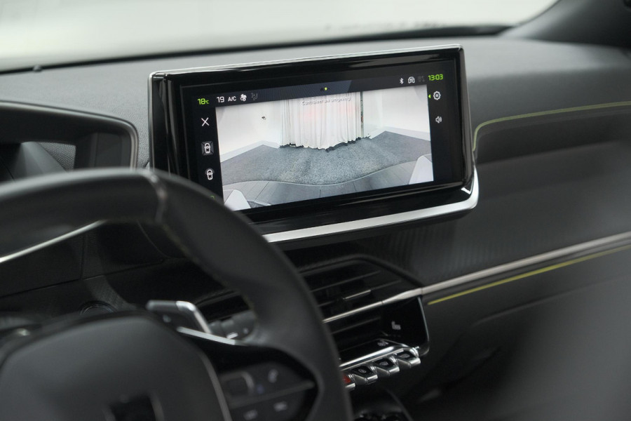 Peugeot 2008 PureTech 130 EAT8 GT | 360 Camera | Stoelmassage | Adaptieve Cruise Control | Dodehoekdetectie Peugeot 2008 PureTech 130 EAT8 GT | 360 Camera | Stoelmassage | Adaptieve Cruise Control | Dodehoekdetectie