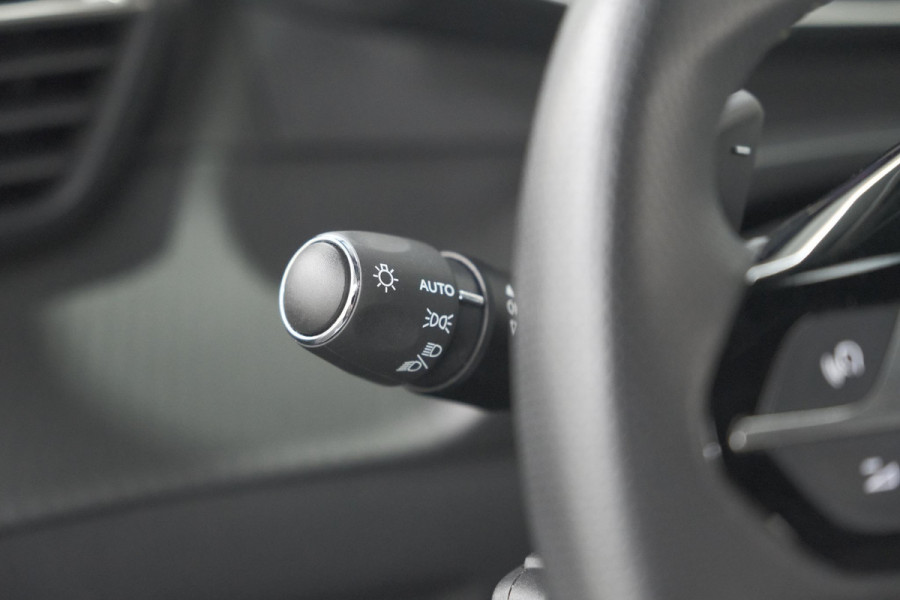 Peugeot 2008 PureTech 130 EAT8 GT | 360 Camera | Stoelmassage | Adaptieve Cruise Control | Dodehoekdetectie Peugeot 2008 PureTech 130 EAT8 GT | 360 Camera | Stoelmassage | Adaptieve Cruise Control | Dodehoekdetectie