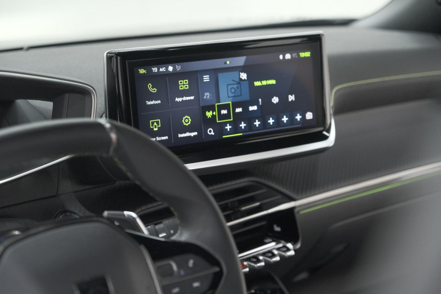 Peugeot 2008 PureTech 130 EAT8 GT | 360 Camera | Stoelmassage | Adaptieve Cruise Control | Dodehoekdetectie Peugeot 2008 PureTech 130 EAT8 GT | 360 Camera | Stoelmassage | Adaptieve Cruise Control | Dodehoekdetectie