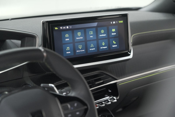 Peugeot 2008 PureTech 130 EAT8 GT | 360 Camera | Stoelmassage | Adaptieve Cruise Control | Dodehoekdetectie Peugeot 2008 PureTech 130 EAT8 GT | 360 Camera | Stoelmassage | Adaptieve Cruise Control | Dodehoekdetectie