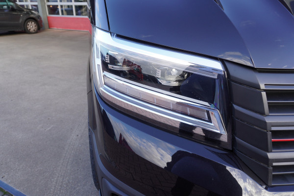 Volkswagen Crafter 30 2.0 TDI 140PK L3H3 Exclusive Automaat Hero Edition | Airco | Cruise | Navi | trekhaak  | Camera Volkswagen Crafter 30 2.0 TDI 140PK L3H3 Exclusive Automaat Hero Edition | Airco | Cruise | Navi | trekhaak  | Camera