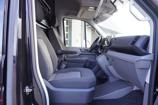 Volkswagen Crafter 30 2.0 TDI 140PK L3H3 Exclusive Automaat Hero Edition | Airco | Cruise | Navi | trekhaak  | Camera Volkswagen Crafter 30 2.0 TDI 140PK L3H3 Exclusive Automaat Hero Edition | Airco | Cruise | Navi | trekhaak  | Camera