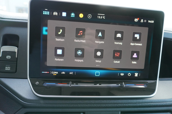 Volkswagen Crafter 30 2.0 TDI 140PK L3H3 Exclusive Automaat Hero Edition | Airco | Cruise | Navi | trekhaak  | Camera Volkswagen Crafter 30 2.0 TDI 140PK L3H3 Exclusive Automaat Hero Edition | Airco | Cruise | Navi | trekhaak  | Camera