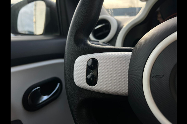 Renault Twingo 1.0 SCe Collection NL AUTO | AIRCO | LAGE KM Renault Twingo 1.0 SCe Collection NL AUTO | AIRCO | LAGE KM