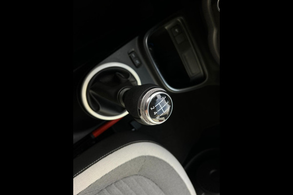 Renault Twingo 1.0 SCe Collection NL AUTO | AIRCO | LAGE KM Renault Twingo 1.0 SCe Collection NL AUTO | AIRCO | LAGE KM