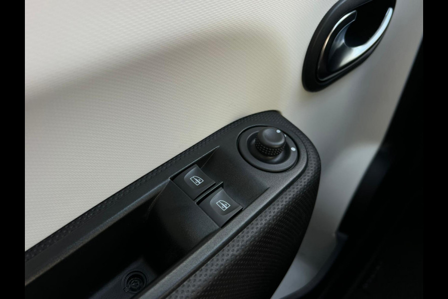 Renault Twingo 1.0 SCe Collection NL AUTO | AIRCO | LAGE KM Renault Twingo 1.0 SCe Collection NL AUTO | AIRCO | LAGE KM