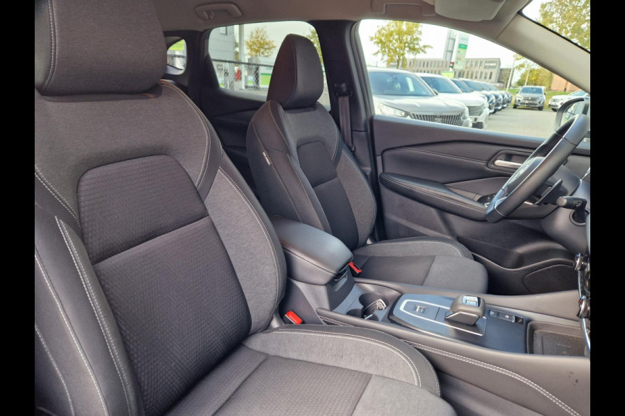 Nissan QASHQAI 1.3 MHEV N-Connecta /Nardogrijs /Winterpakket Nissan QASHQAI 1.3 MHEV N-Connecta /Nardogrijs /Winterpakket