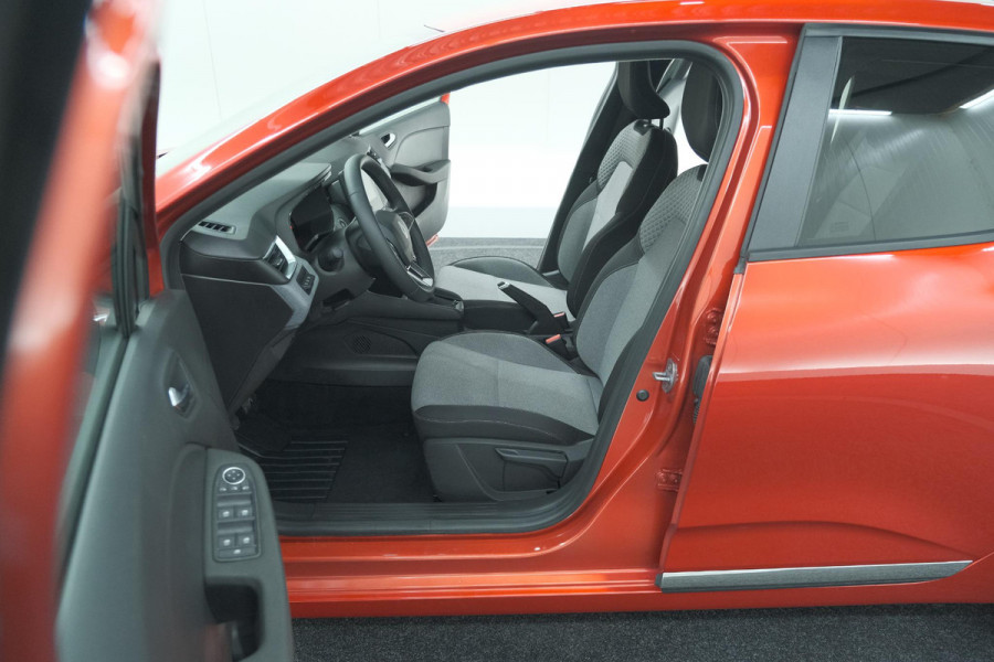 Renault Clio TCe 90 GPF evolution | Stoelverwarming | Parkeersensoren | Navigatie | Apple Carplay