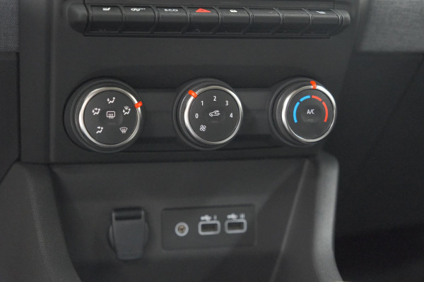 Renault Clio TCe 90 GPF evolution | Stoelverwarming | Parkeersensoren | Navigatie | Apple Carplay