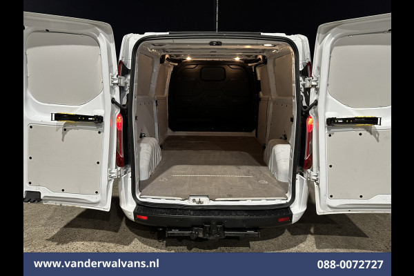 Ford Transit Custom 2.0 TDCI 131pk L2H1 Euro6 Airco | LED | Apple Carplay | Cruisecontrol | 2800kg Trekhaak Parkeersensoren, Stoelverwarming, Verwarmde voorruit, Bijrijdersbank Ford Transit Custom 2.0 TDCI 131pk L2H1 Euro6 Airco | LED | Apple Carplay | Cruisecontrol | 2800kg Trekhaak Parkeersensoren, Stoelverwarming, Verwarmde voorruit, Bijrijdersbank