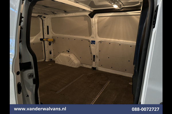 Ford Transit Custom 2.0 TDCI 131pk L2H1 Euro6 Airco | LED | Apple Carplay | Cruisecontrol | 2800kg Trekhaak Parkeersensoren, Stoelverwarming, Verwarmde voorruit, Bijrijdersbank Ford Transit Custom 2.0 TDCI 131pk L2H1 Euro6 Airco | LED | Apple Carplay | Cruisecontrol | 2800kg Trekhaak Parkeersensoren, Stoelverwarming, Verwarmde voorruit, Bijrijdersbank