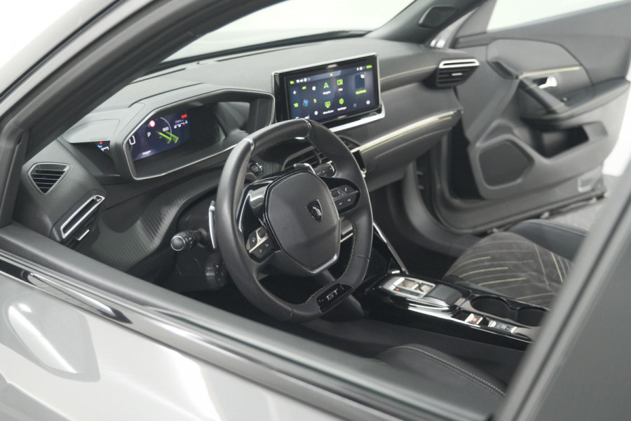 Peugeot 2008 PureTech 130 EAT8 GT | 360 Camera | Stoelmassage | Adaptieve Cruise Control | Dodehoekdetectie Peugeot 2008 PureTech 130 EAT8 GT | 360 Camera | Stoelmassage | Adaptieve Cruise Control | Dodehoekdetectie