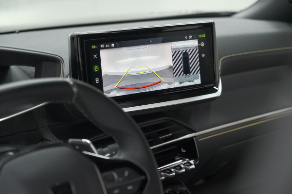 Peugeot 2008 PureTech 130 EAT8 GT | 360 Camera | Stoelmassage | Adaptieve Cruise Control | Dodehoekdetectie Peugeot 2008 PureTech 130 EAT8 GT | 360 Camera | Stoelmassage | Adaptieve Cruise Control | Dodehoekdetectie