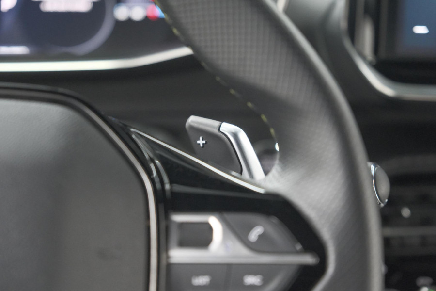 Peugeot 2008 PureTech 130 EAT8 GT | 360 Camera | Stoelmassage | Adaptieve Cruise Control | Dodehoekdetectie Peugeot 2008 PureTech 130 EAT8 GT | 360 Camera | Stoelmassage | Adaptieve Cruise Control | Dodehoekdetectie