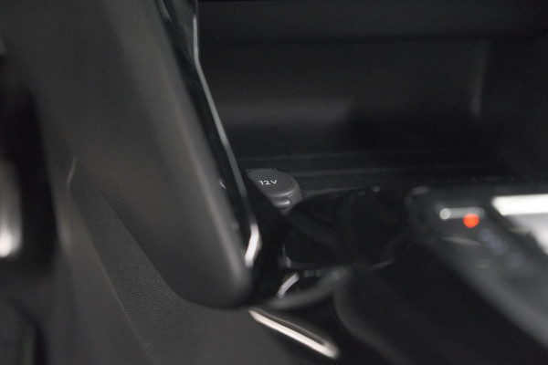 Peugeot 2008 PureTech 130 EAT8 GT | 360 Camera | Stoelmassage | Adaptieve Cruise Control | Dodehoekdetectie Peugeot 2008 PureTech 130 EAT8 GT | 360 Camera | Stoelmassage | Adaptieve Cruise Control | Dodehoekdetectie