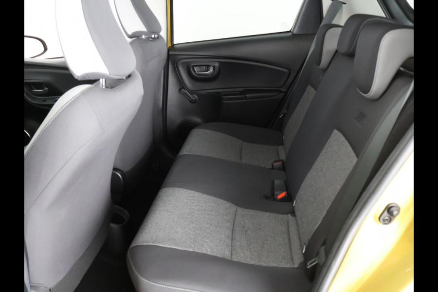 Toyota Yaris 1.5 HYBRID GOLD LIMITED EDITION.GARANTIE 8-2029 1e EIG.AFNEEMBARE TREKHAAK CLIMA. CRUISE. Toyota Yaris 1.5 HYBRID GOLD LIMITED EDITION.GARANTIE 8-2029 1e EIG.AFNEEMBARE TREKHAAK CLIMA. CRUISE.